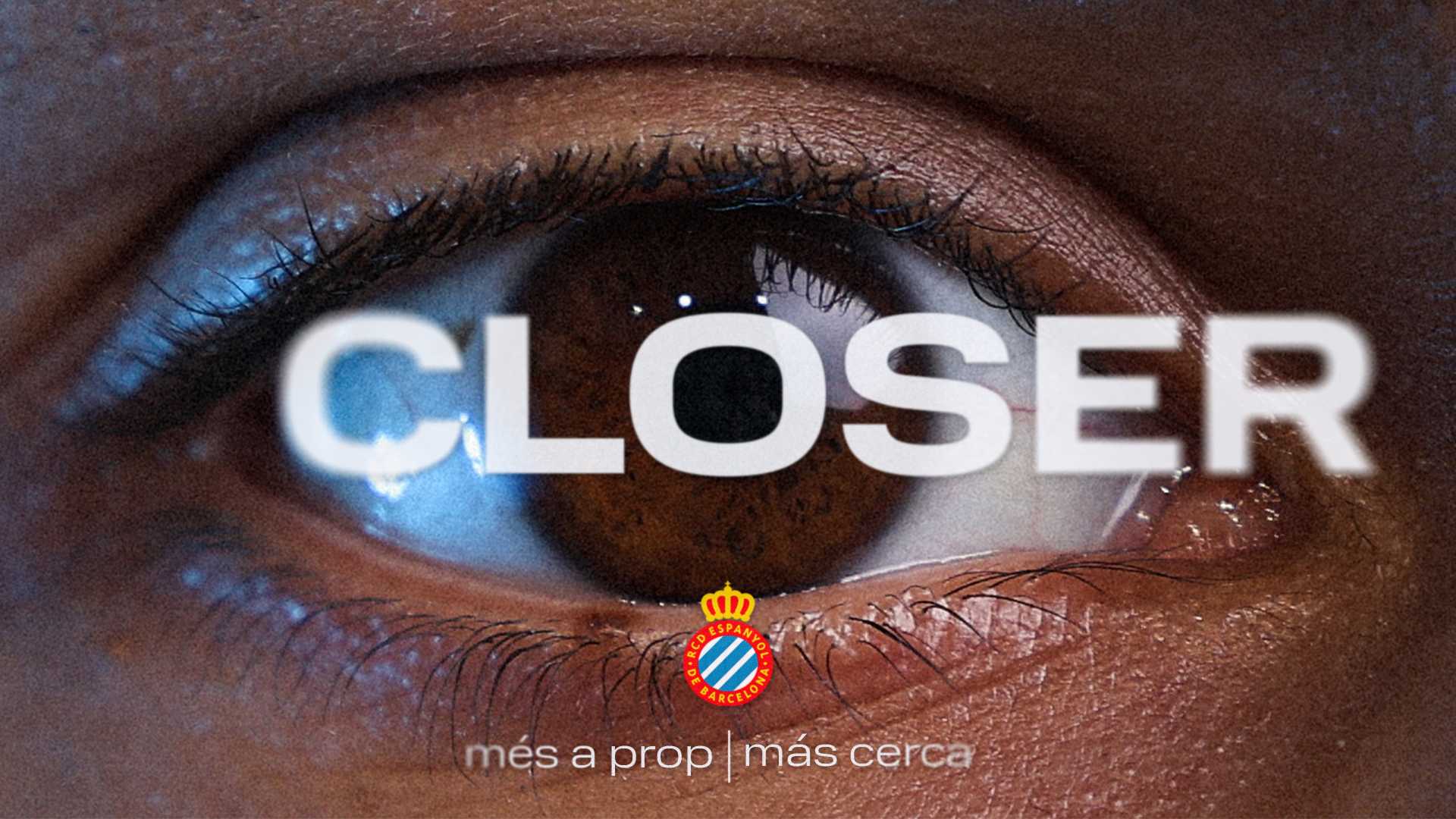 CLOSER. Més a prop | Más cerca