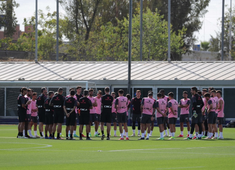 Entrenamiento en el RCDE Stadium