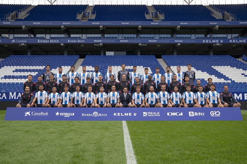 FOTO OFICIAL RCD ESPANYOL 2021/2022