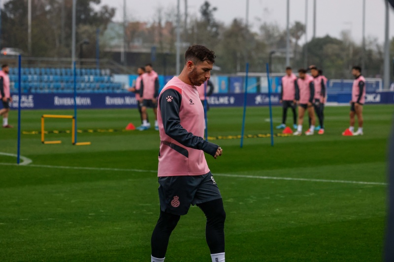 Entrenamiento en la CE Dani Jarque