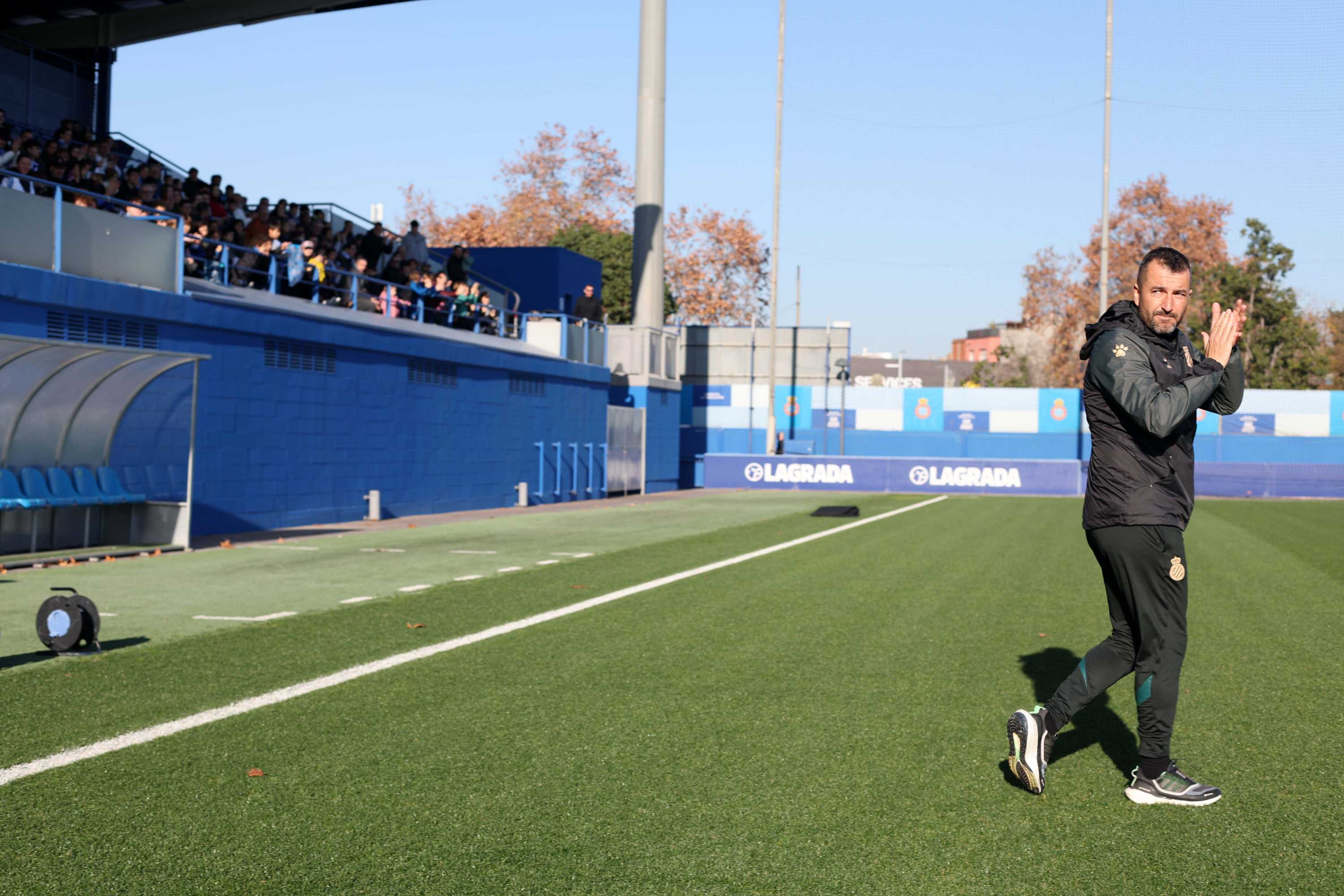 Entrenamiento en la CE Dani Jarque
