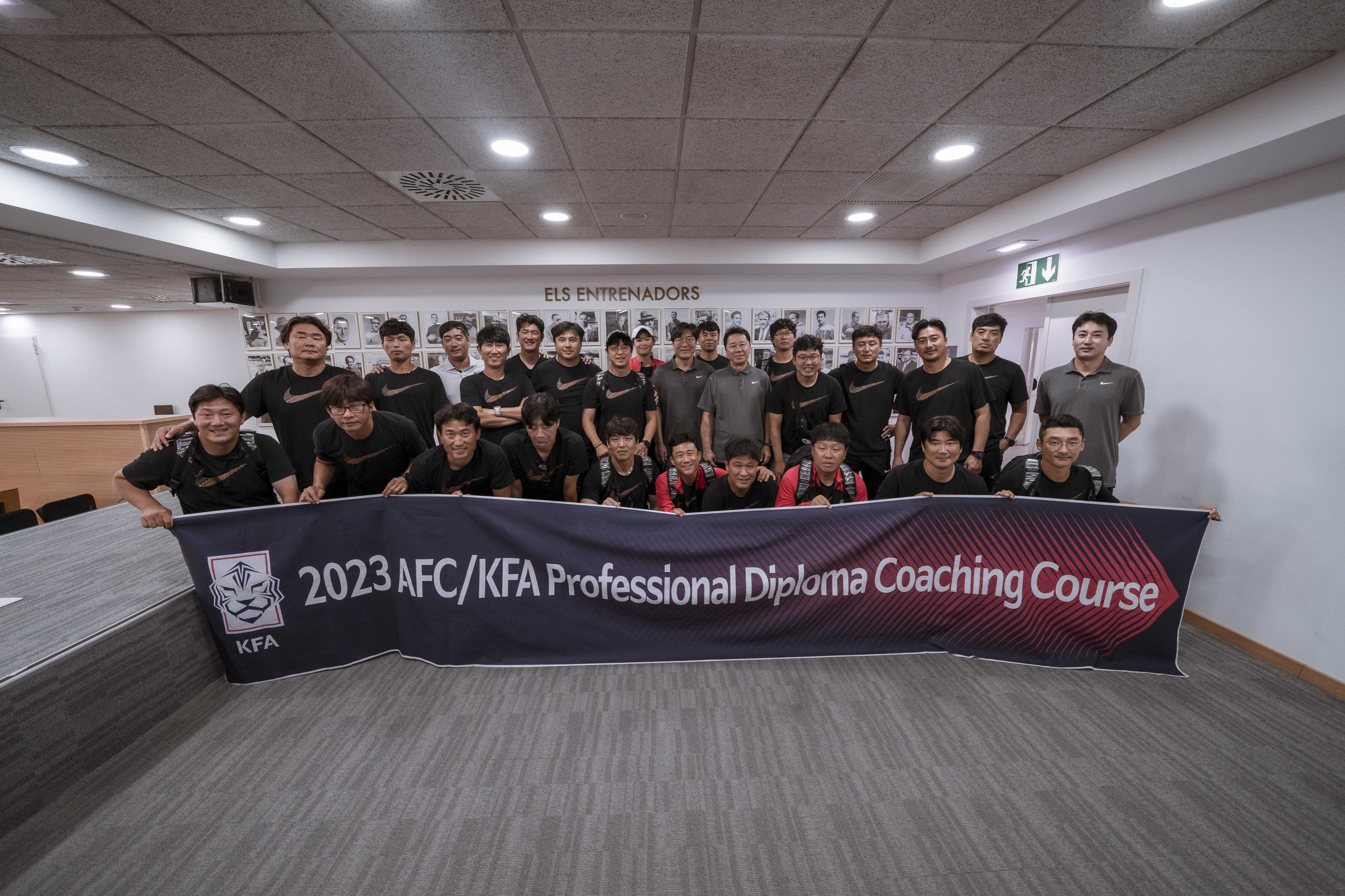 Nos visitan 30 entrenadores de la federación surcoreana