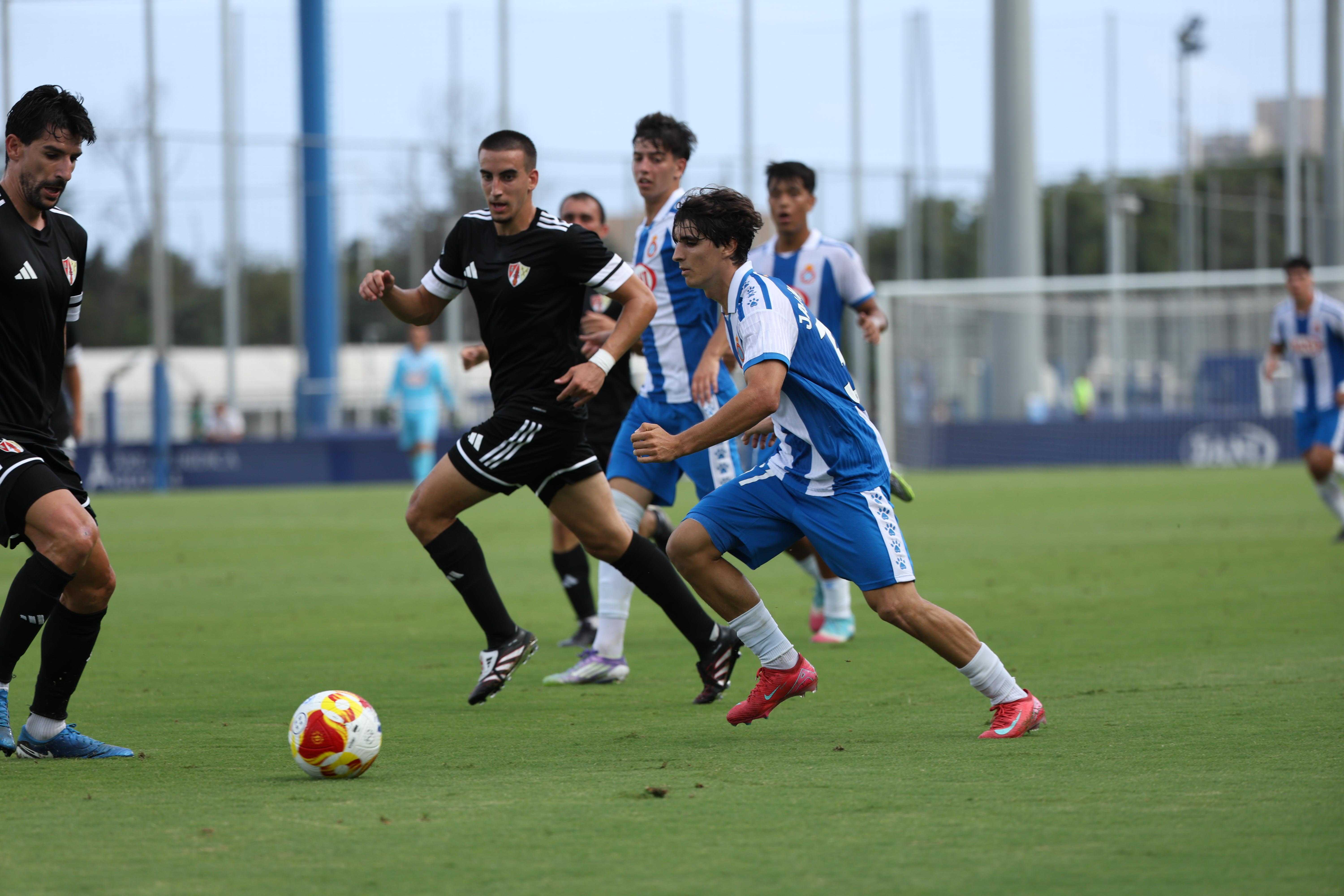 1-1: Empat a la Dani Jarque