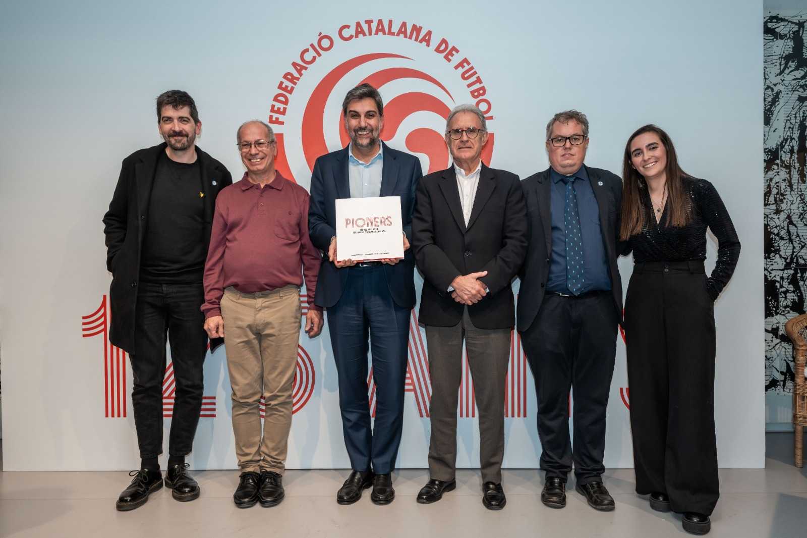 La Fundació, en la presentación del libro PIONERS