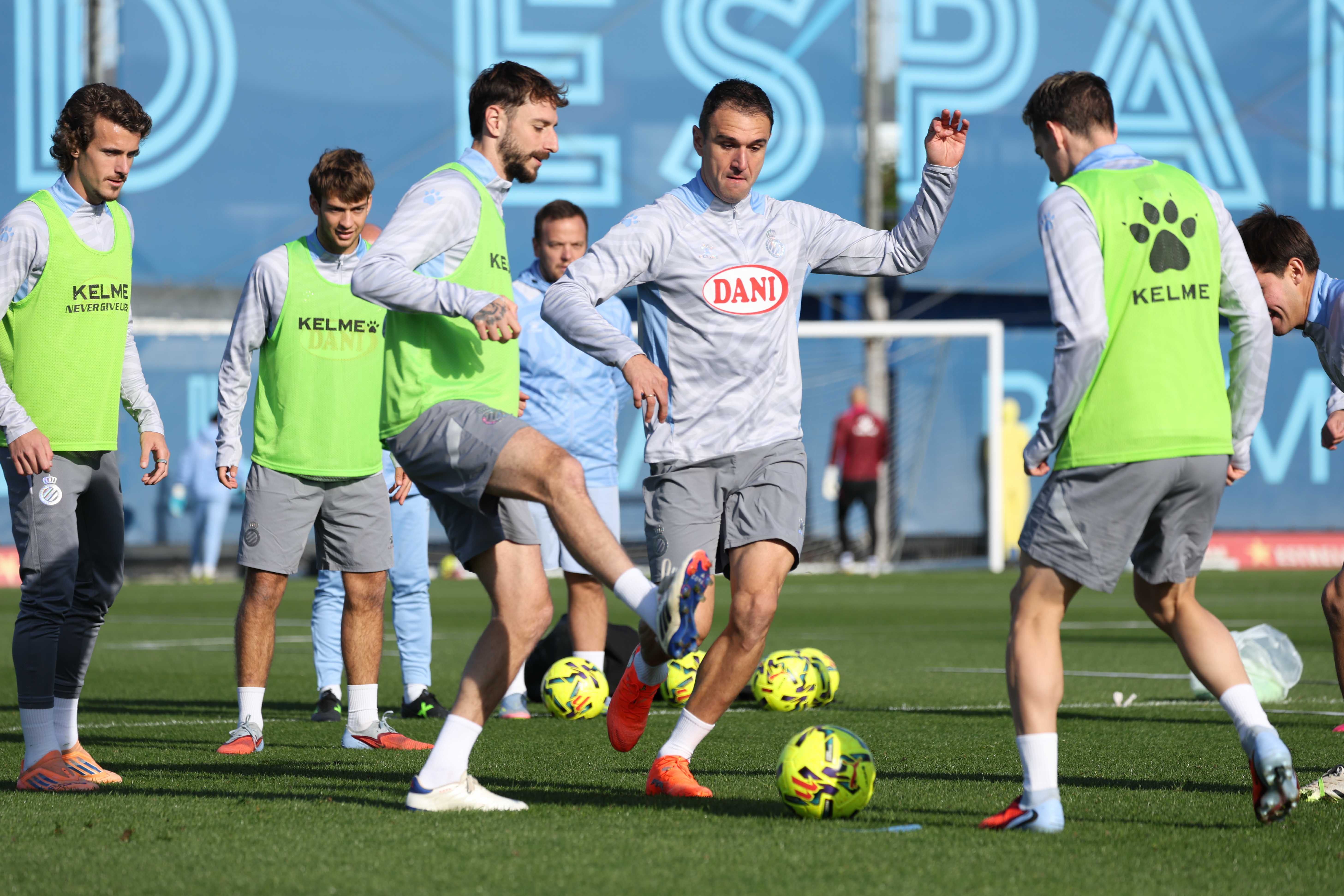 Entrenamiento en la CE Dani Jarque