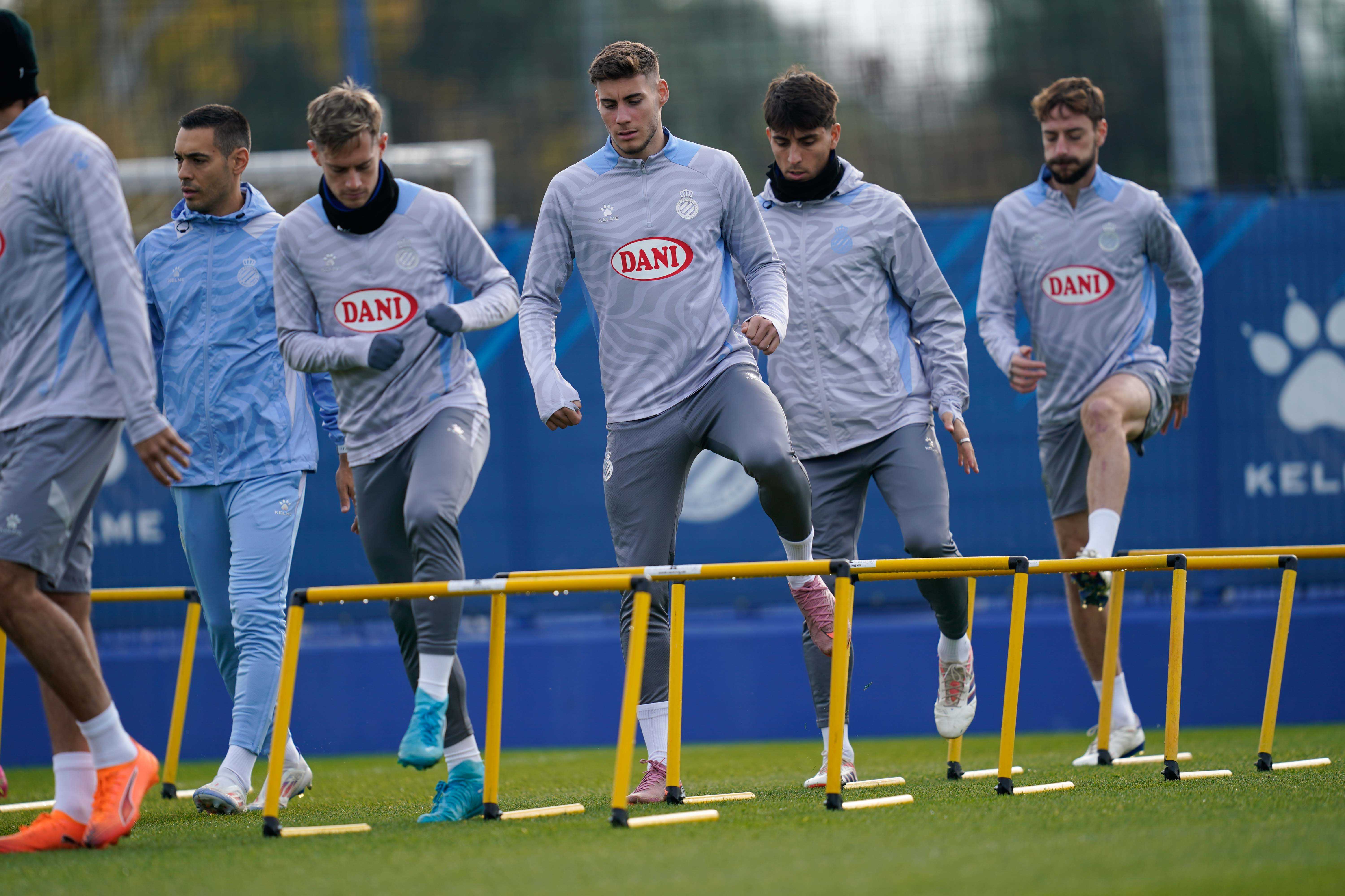 Entrenamiento en el RCDE Stadium