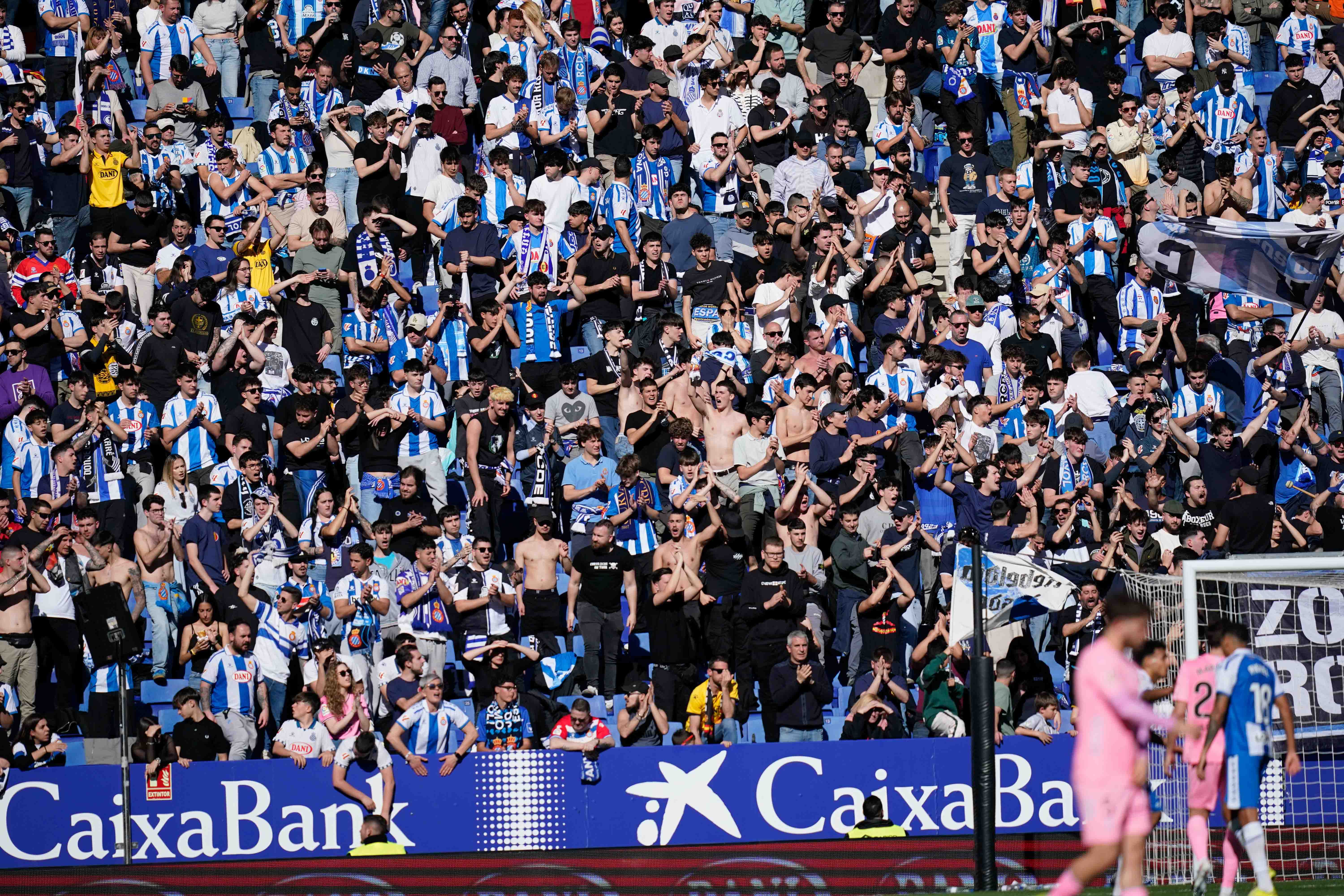 Si no puedes venir al partido, libera tu asiento