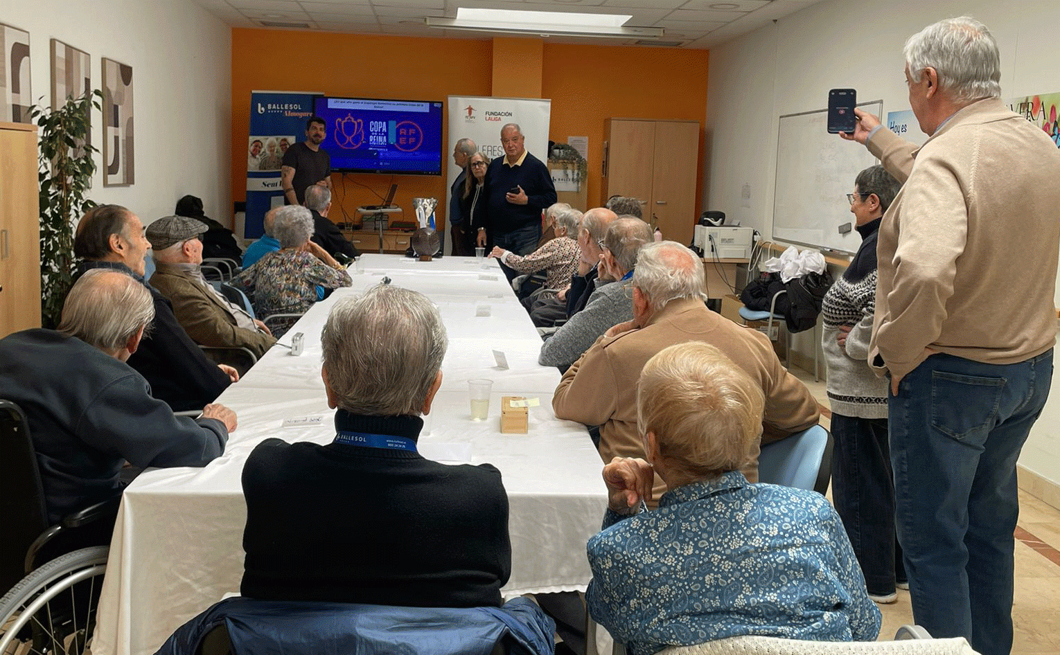 El futbol femení, protagonista del tercer Taller de Reminiscència