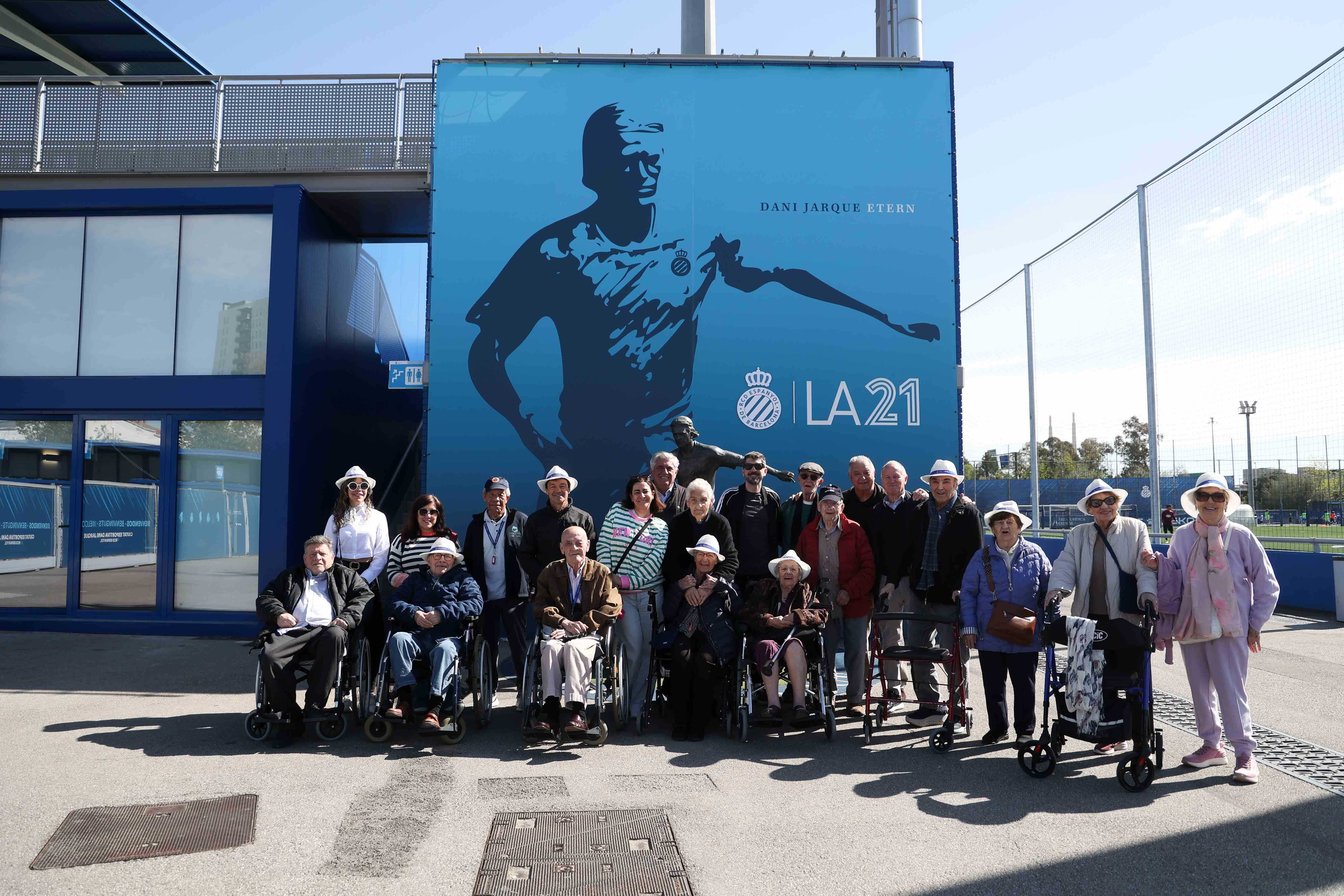 La Ciudad Deportiva Dani Jarque acoge la quinta sesión de los Talleres de Reminiscencia
