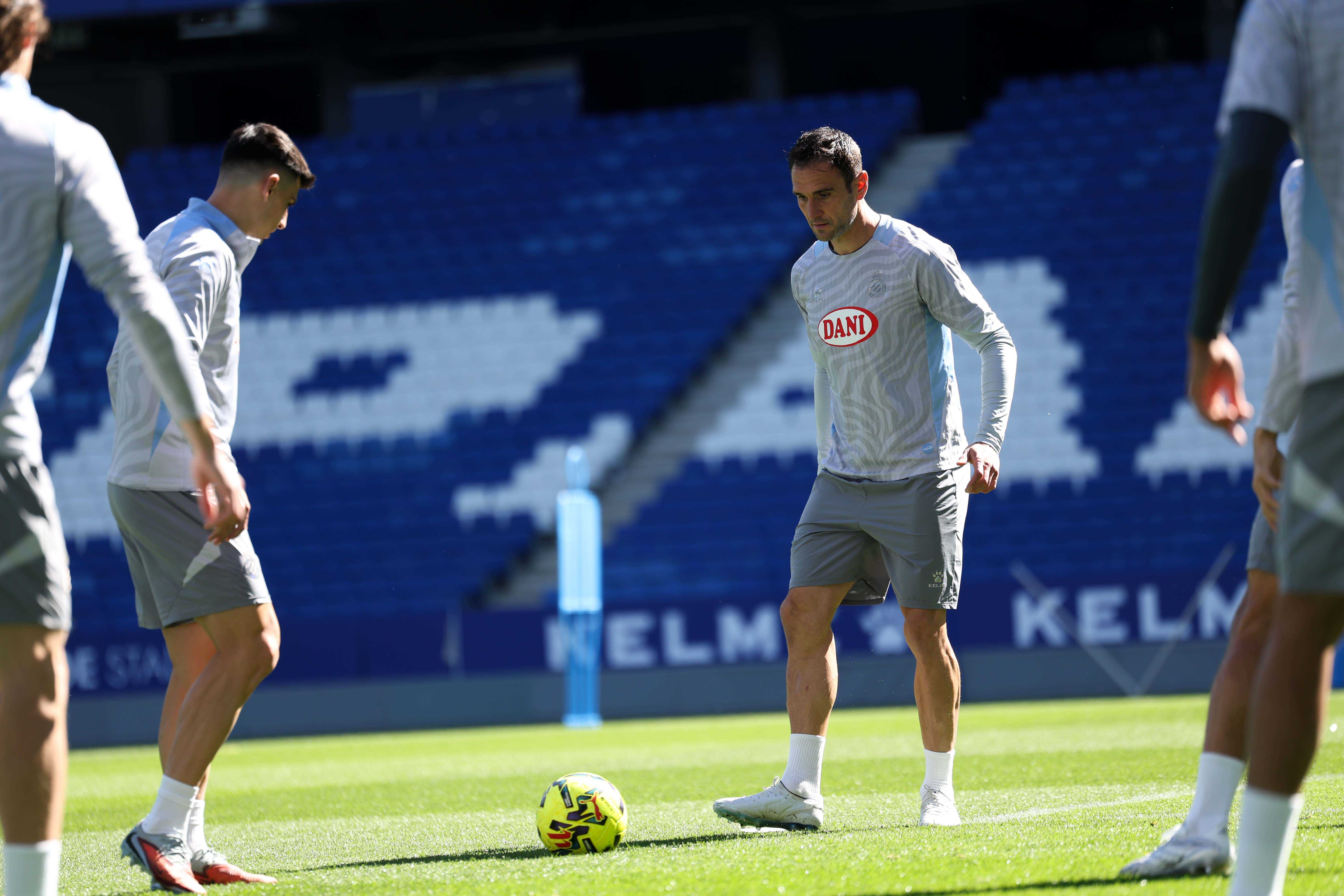 Entrenamiento en el RCDE Stadium