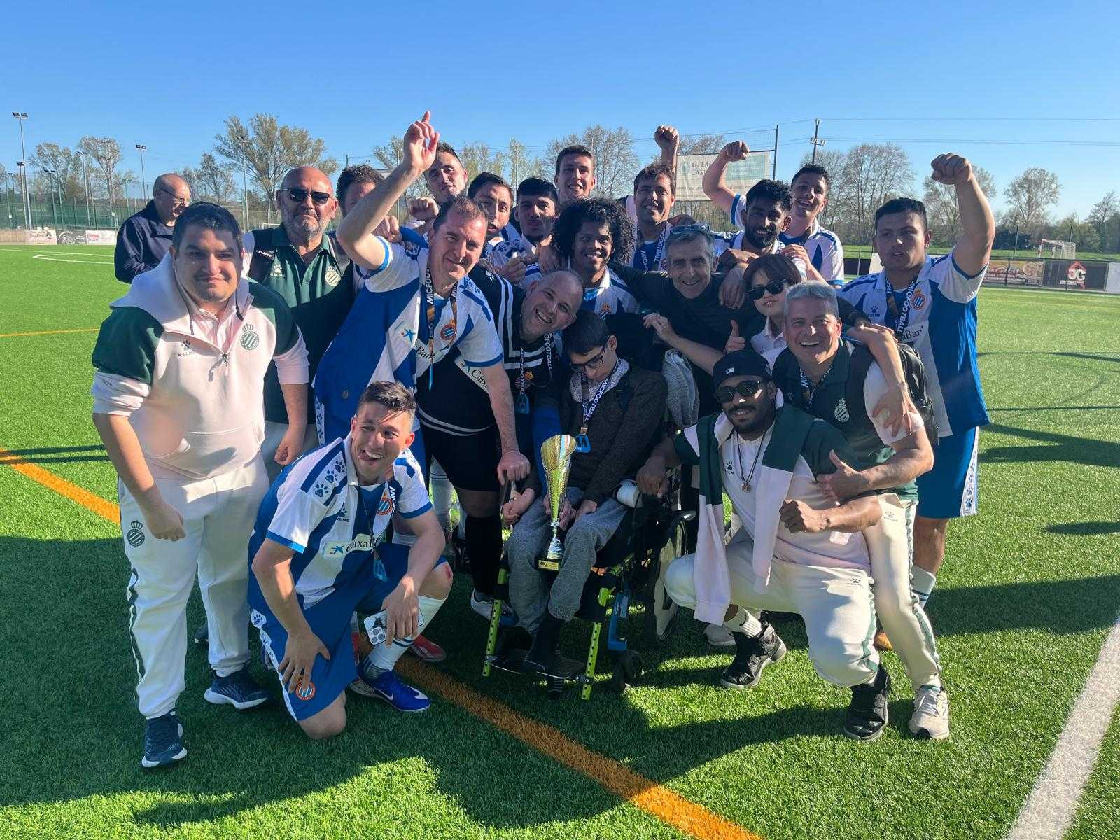 RCDE Special crowned MIC Integra champions