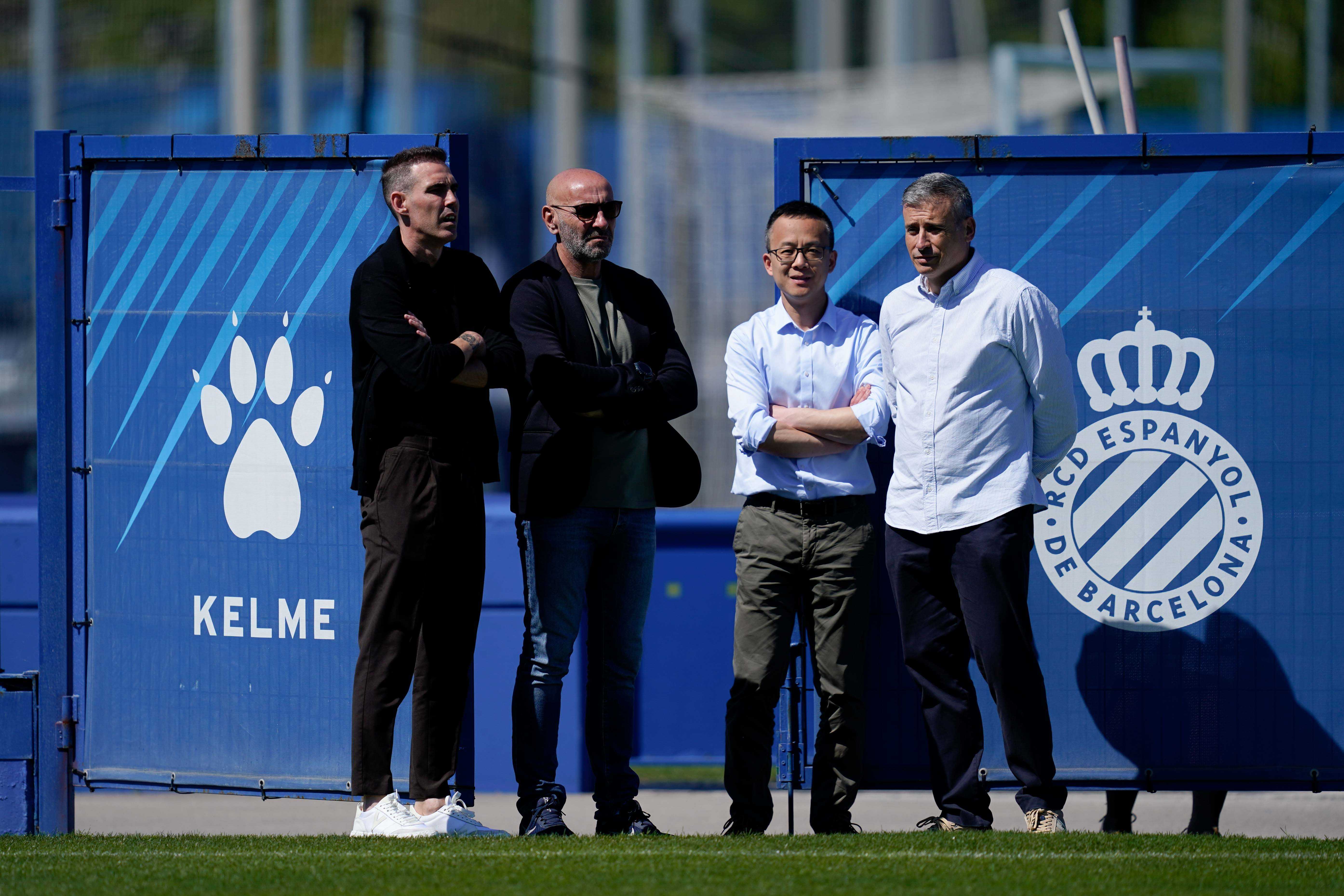 El RCD Espanyol incorpora a Fernando Navarro y Miguel Ángel Gómez para reforzar el área deportiva