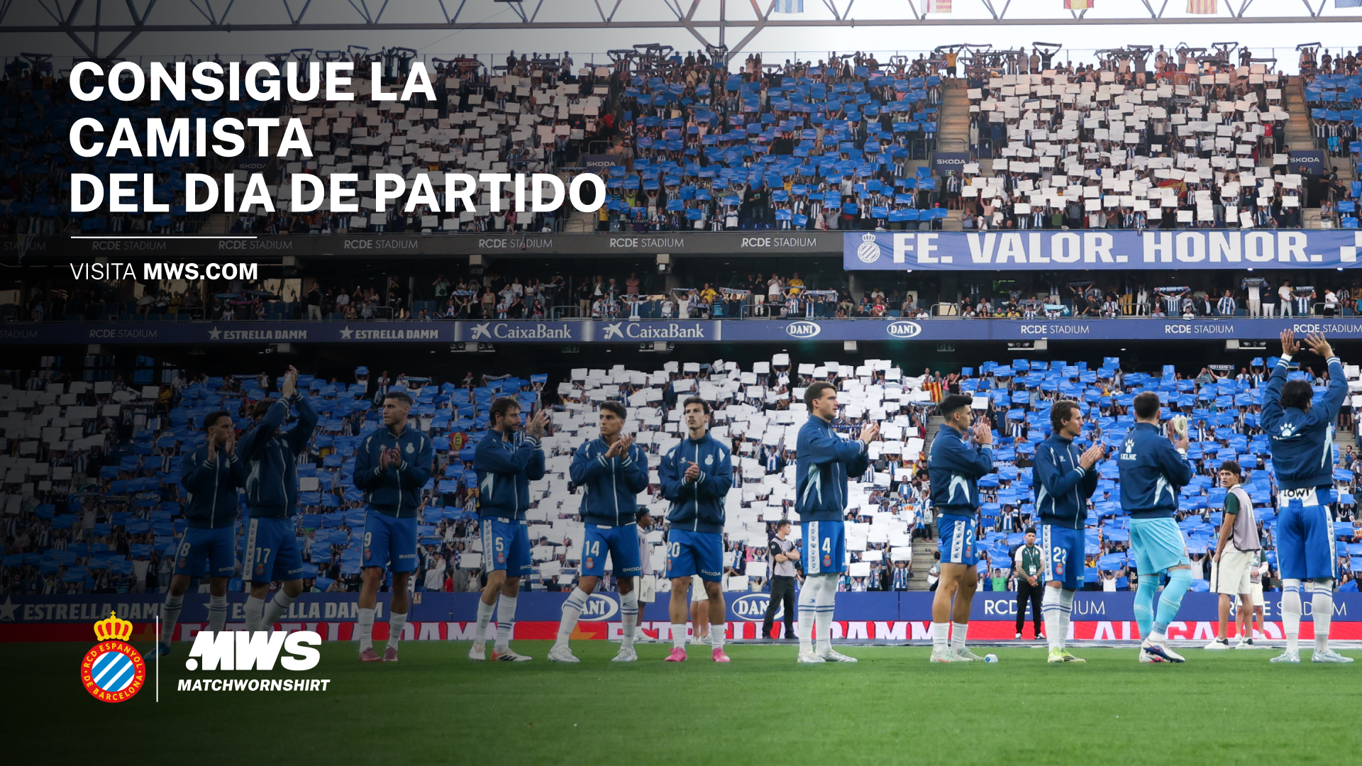 Subasta de las camisetas conmemorativas de la última jornada