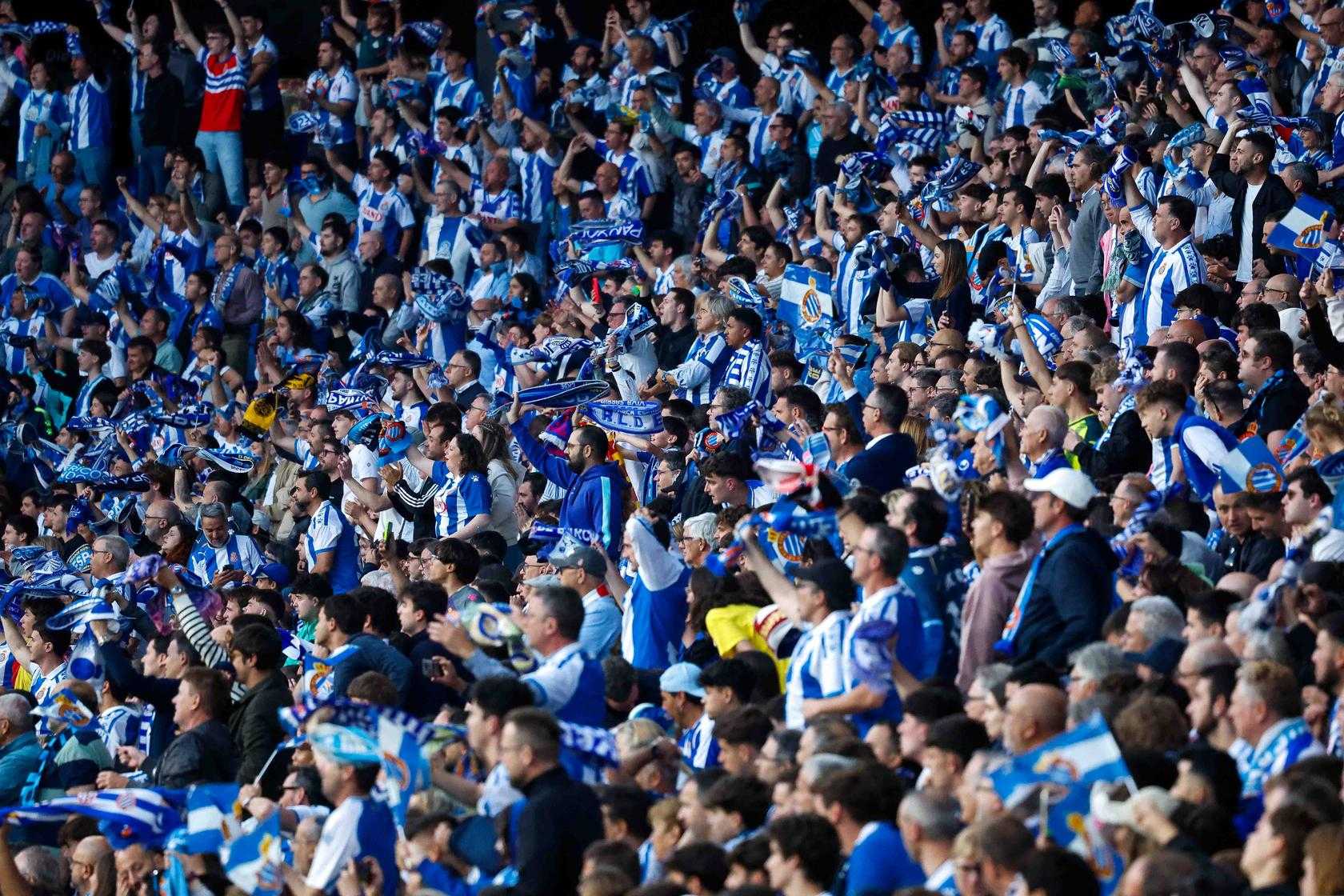 El RCD Espanyol tanca temporalment les altes d'abonats