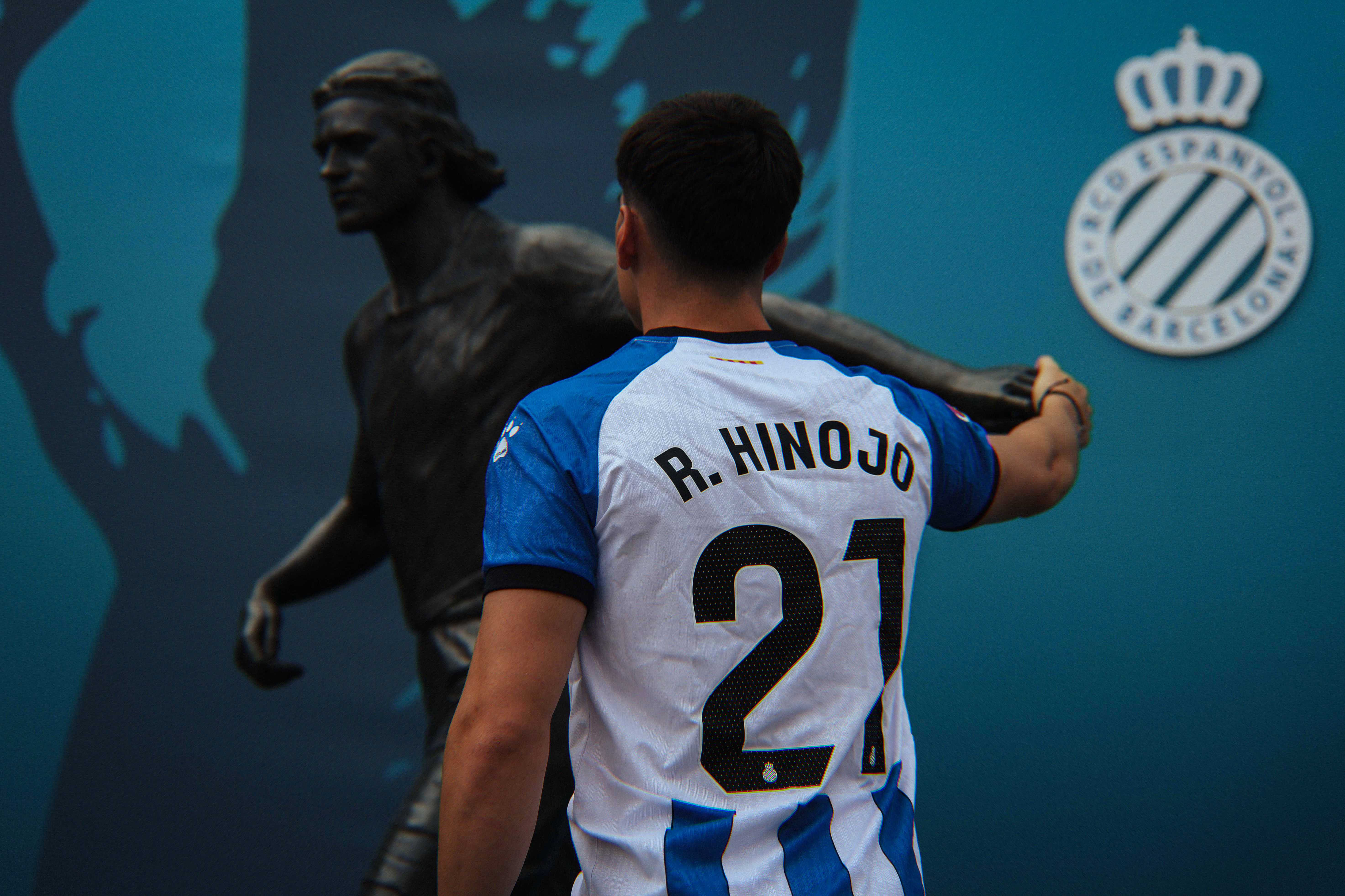 Roger Hinojo, dorsal 21