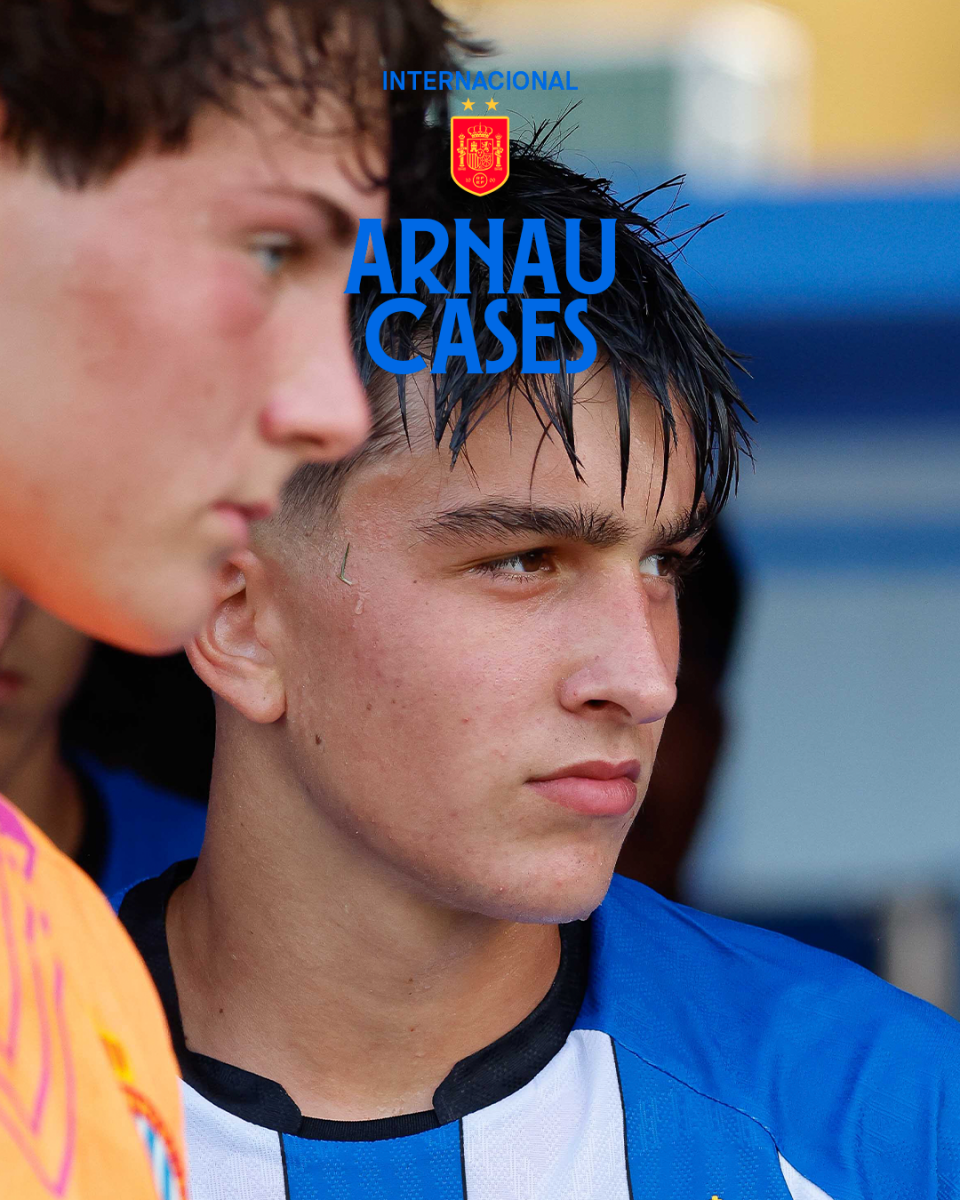Arnau Cases, internacional