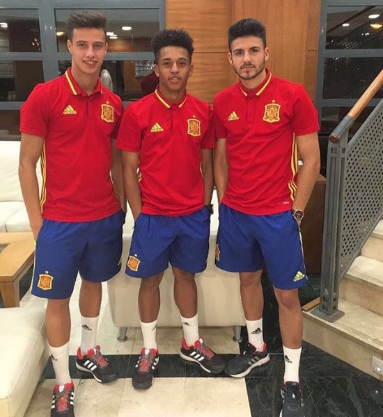 Tres pericos se proclaman campeones del COTIF con la Sub-20