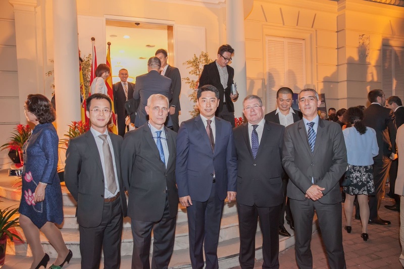 中国驻巴塞罗那总领馆举行国庆67周年招待会