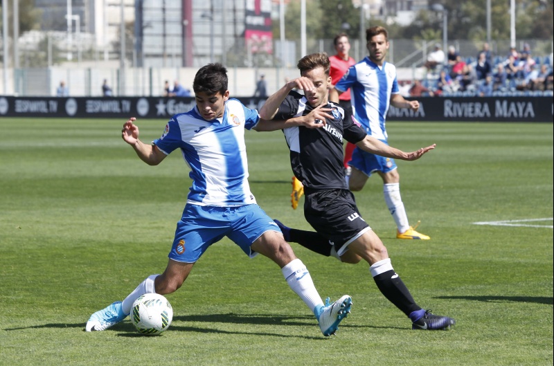 Víctor Gómez, con  la Sub-17