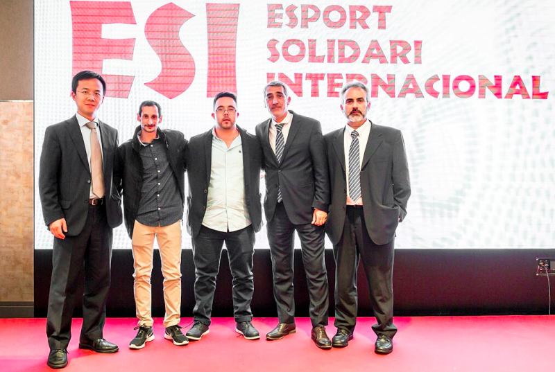 La Fundació Esport Solidari homenajea al RCD Espanyol Special