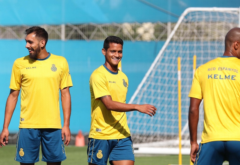 Rosales, convocado por Venezuela