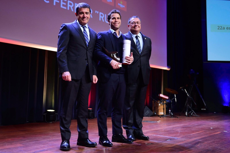 Rubi, premiado como mejor entrenador del 2018 en la Festa de l’Esport Català