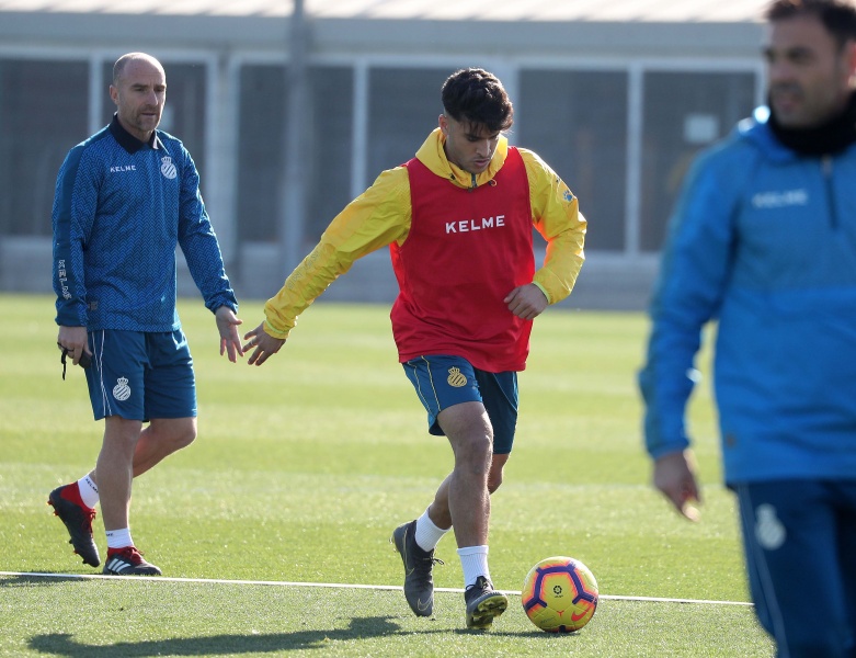 Entrenamiento en el RCDE Stadium