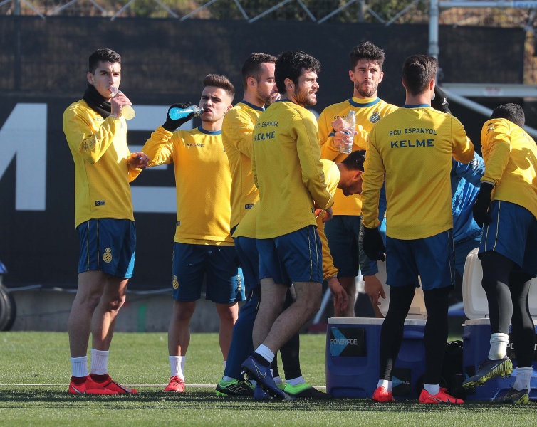 Entrenamiento a puerta cerrada