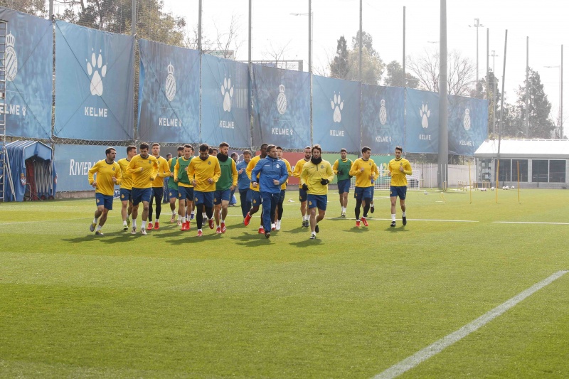 Entrenamiento en el RCDE Stadium