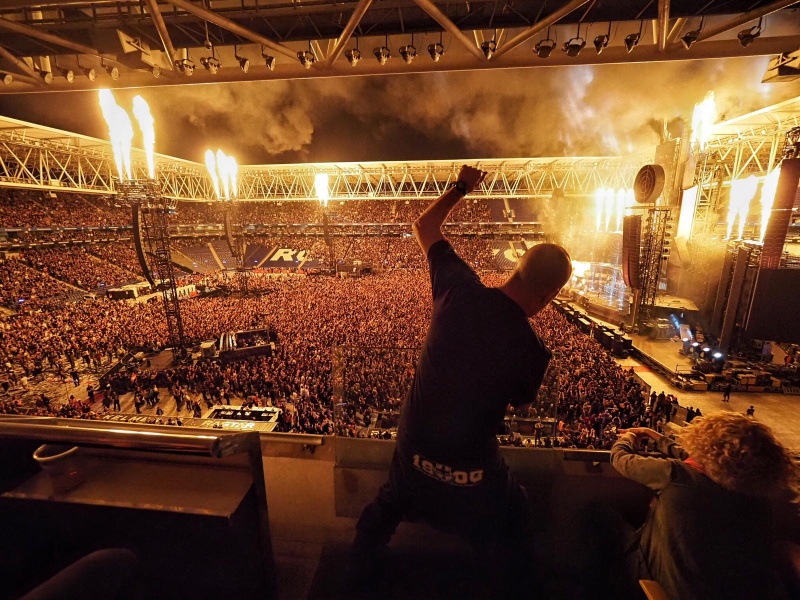 Rammstein enloquece el RCDE Stadium