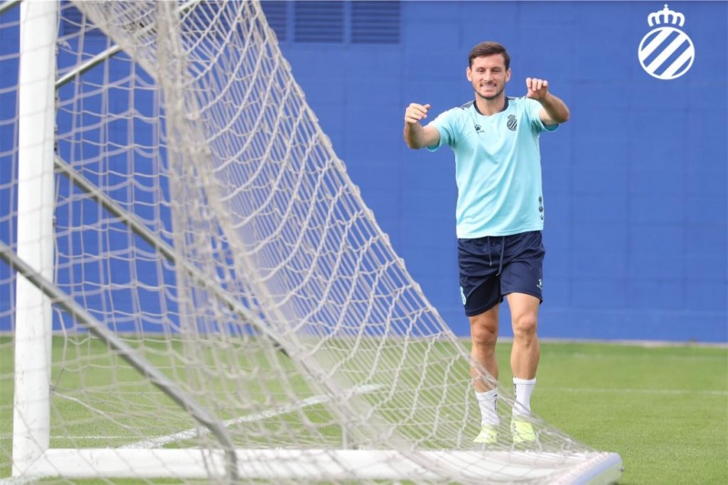 Piatti regresa a una lista